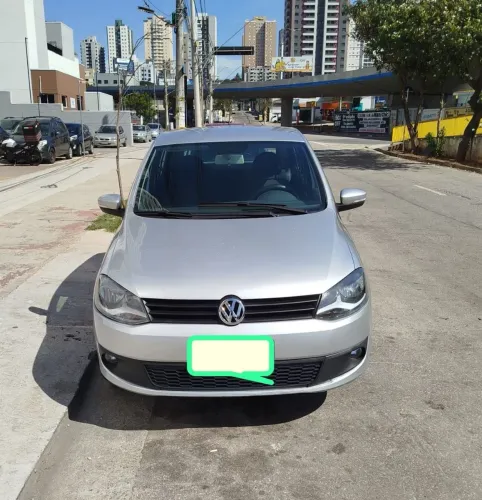 Volkswagen Fox 1.0 MI Total Flex 8V 5P 2014