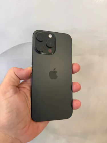 iphone 16 pro Max 256gb preto seminovo ainda com bateria 100%e garantia 