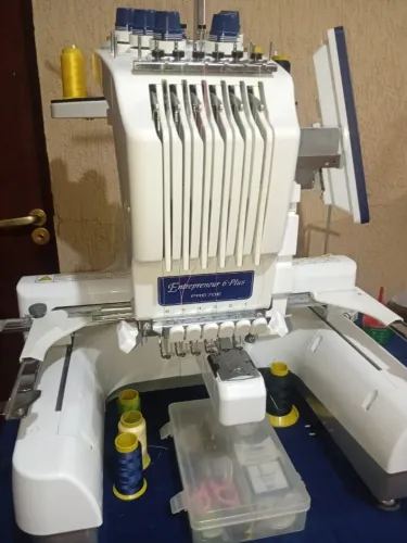 Bordadeira brother pr670e