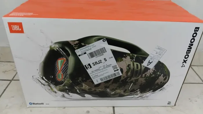 Caixa jbl boombox 4