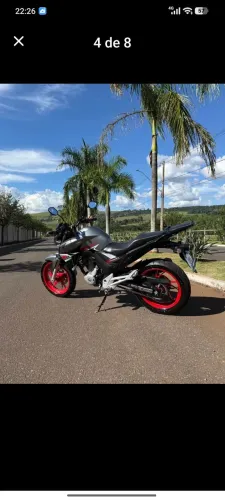 Vendo Twister 18 ABS 28 mil km , transmissão hamp zero , pneus bons  somente venda 