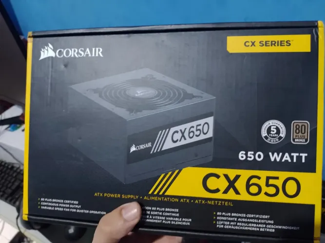 Fonte Corsair CX650 650W 80 Plus Bronze + Caixa Original | Usada