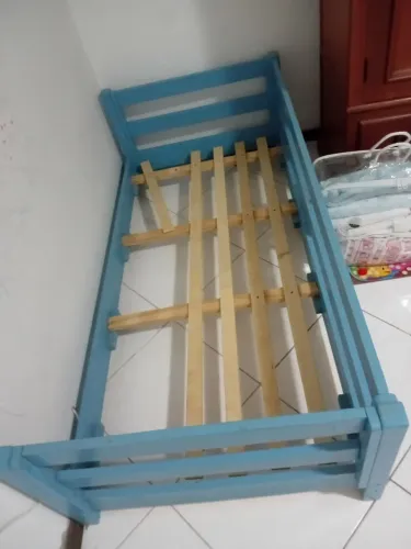 Mini cama azul
