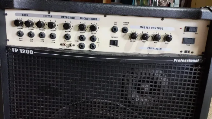 Caixa Amplificada 