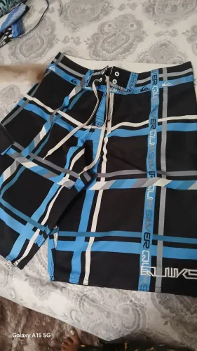 Bermudas originais pouco usado.
