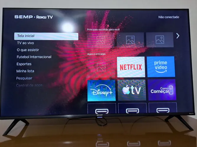 Vendo televisão 43 in, um ano de uso is, smart.e marca sempToshiba. Sem marca de uso .
