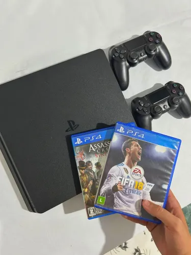 Ps4 Slim 1TB + 5 jogos e 2 controles