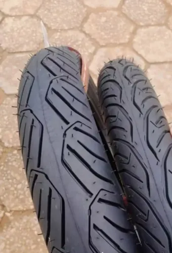 Par pneu moto modelo 160 sem câmera