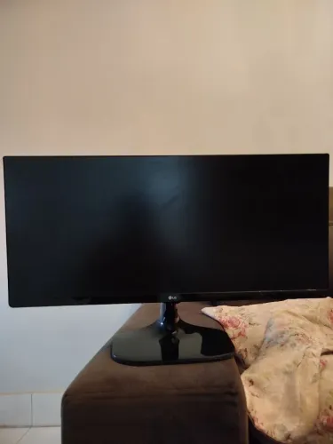 Monitor LG Ultrawide 29" Full HD 60Hz - Excelente Estado