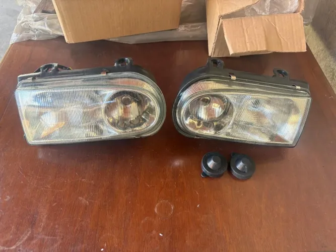 PAR FAROL GOL GTI/TSI primeira linha