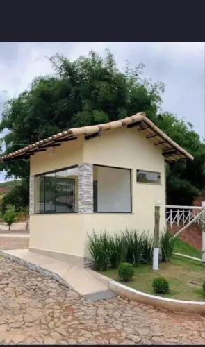 Excelente Granja próximo de chácara com 600m° em condomínio fechado.