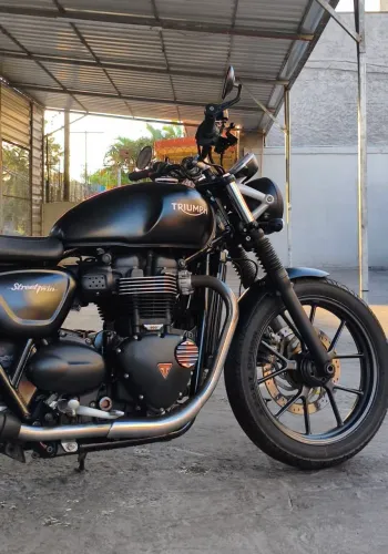 Linda Bonneville