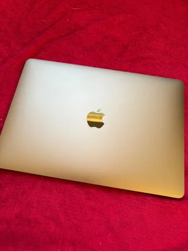 MacBook Air M1 pouco uso 