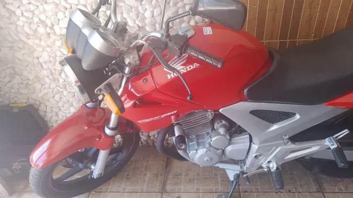 Honda CBX 250 Twister 2004