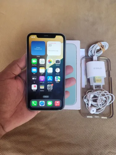 Iphone 11 64 gb todo completo nota fiscal aceito trocas