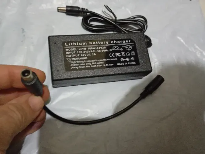 Carregador para patinete xiaomi 36v novo 