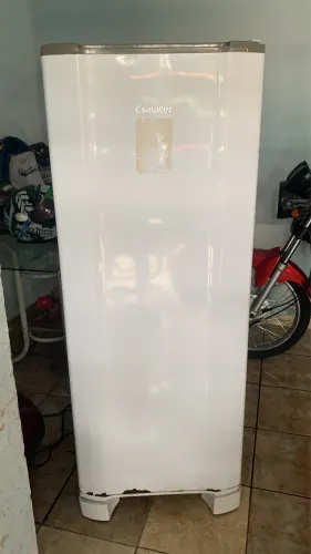 Vendo Geladeira Modelo Roc 31 Esmaltec