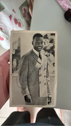 Foto autografada pelo Pelé autêntica de 1961