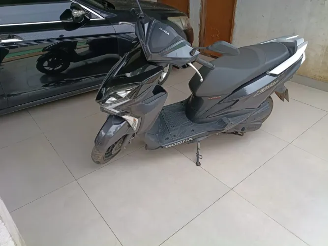 Honda elite