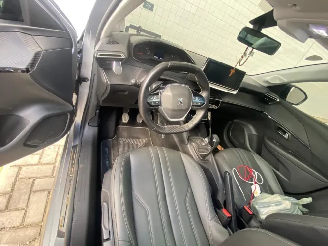 Peugeot 208 Style 1.0 Flex 6V 5P Mec. 2023
