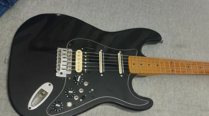 Guitarra stratocaster, washburn, fender, Tagima, shurr