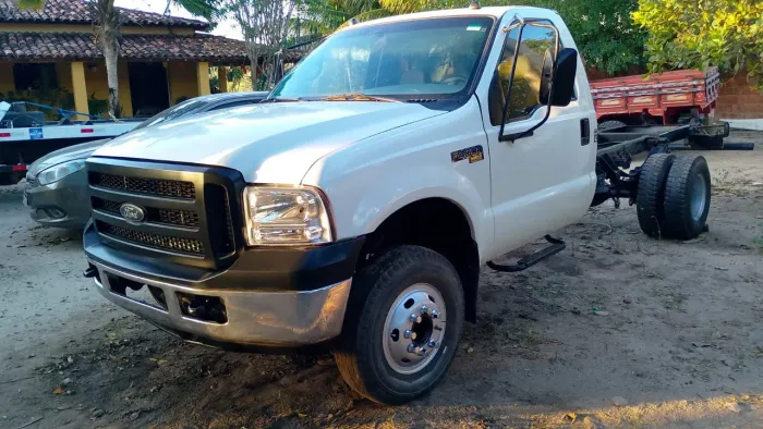 F4000 ano 99 em bom estado de conservação 