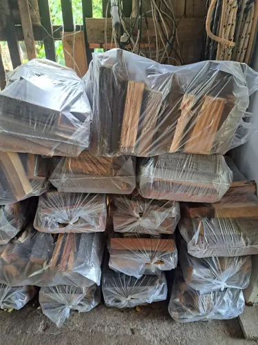 Vende-se lenha