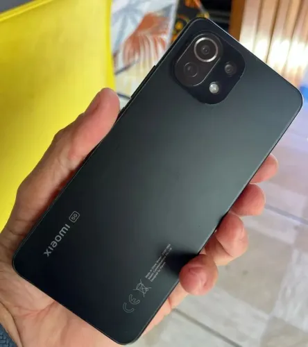 Xiaome Mi 11 lite 5G NE 128gb 8gb RAM R$700
