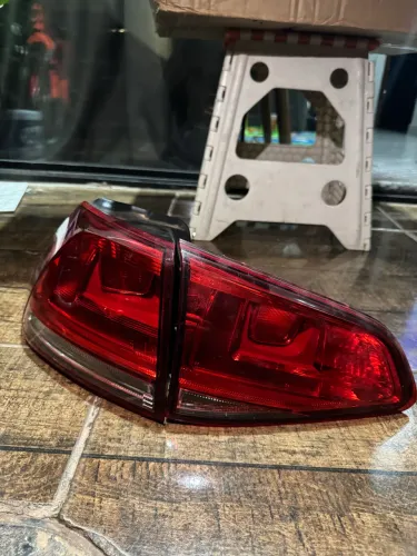 Lanterna traseira Golf Mk7 