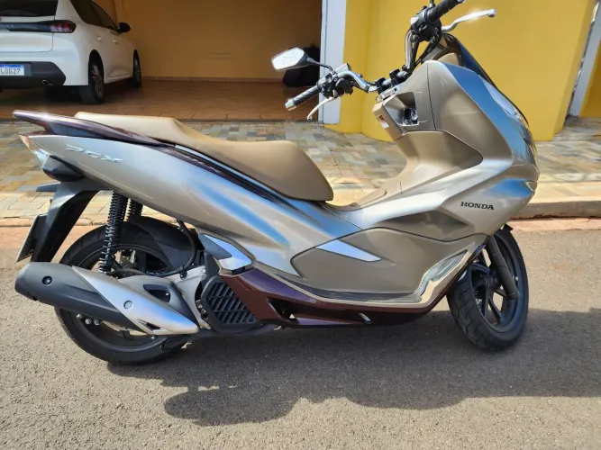 PCX DLX NOVÍSSIMA 