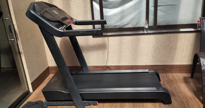 Esteira de Treino Cardio T900 Domyos Preto 220v