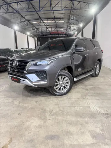 Toyota Hilux SW4 SRX 4X4 2.8 TDI 16V Dies. Aut. 2023