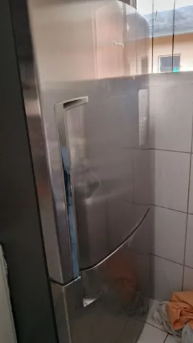 Vendo geladeira Brastemp com defeito