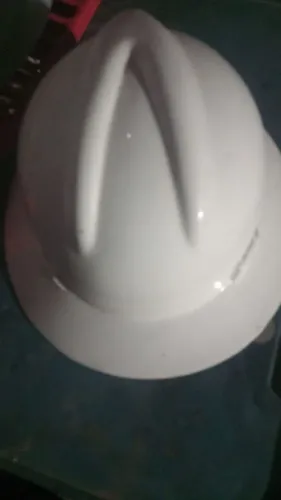 Capacete de Segurança Branco com Carneira Ajustável ? Usado