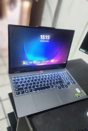 Notebook Gamer Lenovo LOQ 15ARP9 RTX4050 R5 16GB DDR5 512GB SSD 144hz