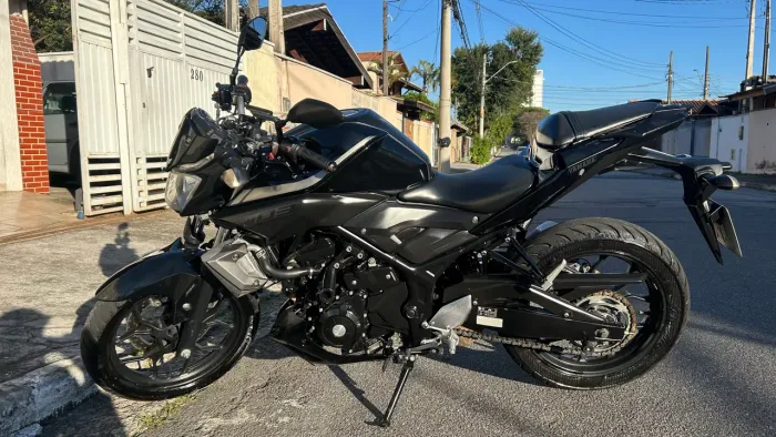 Yamaha MT-03 Preta
