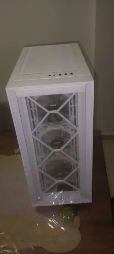 Gabinete Montech Air 1000 Premium - Alto fluxo de ar e visual premium