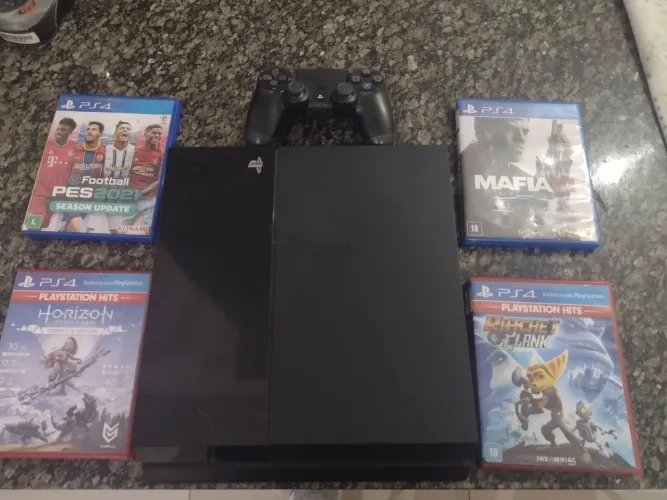 Ps4 4 500Gb controle e com 4 jogos