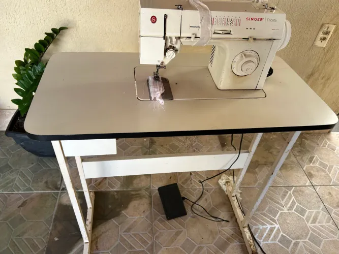Máquina de costura