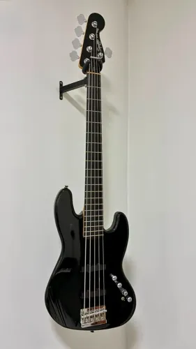 Contrabaixo Fender Squier Deluxe V [Original]