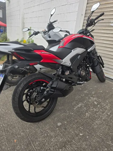 BAJAJ DOMINAR 250 - APENAS 650 KM RODADOS - IMPECÁVEL!