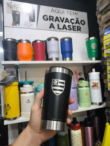 Vendo Copos e Garrafas Personalizadas em gravação a laser