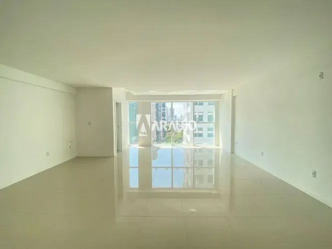 Sala para Locação 1 Vaga, 68.27M², Centro, Itajaí - SC | Ed. Seixas Business