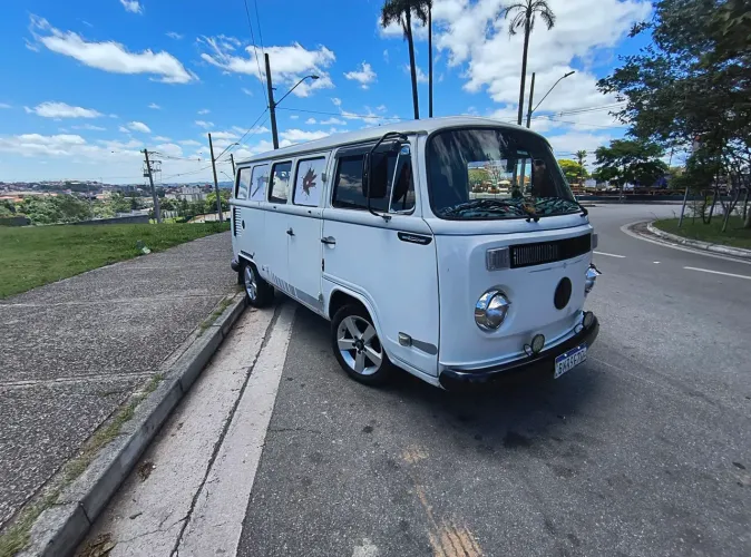 Volkswagen Kombi Standard/ Luxo/ Serie Prata 1994