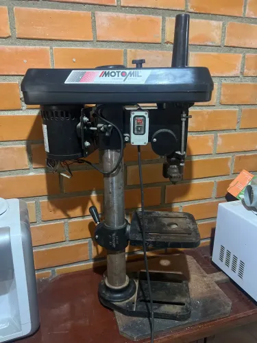 Furadeira de bancada