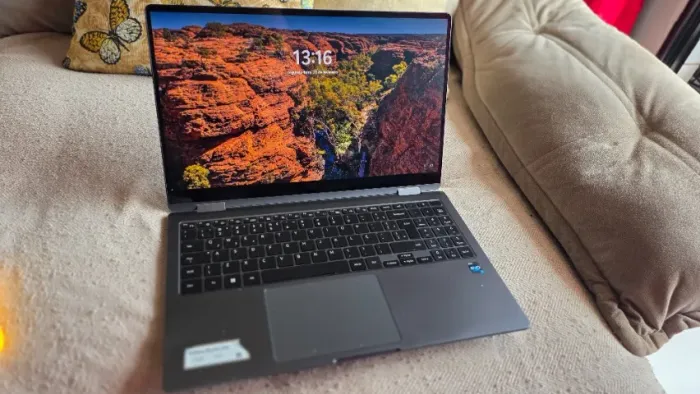 Samsung Galaxy Book3 360 15.6" | Intel i7 13ª Ger | 16GB RAM | Touch & Caneta