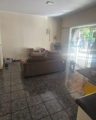 Casa para venda com 94 m² com 3 quartos e com piscina, terreno 600m²