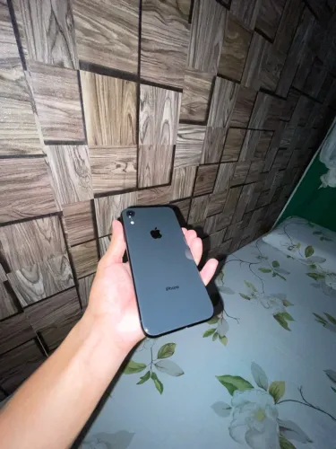 iPhone XR -64gb preto