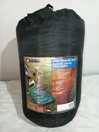Saco de Dormir para Adulto Ozark Trail | Excelente Estado