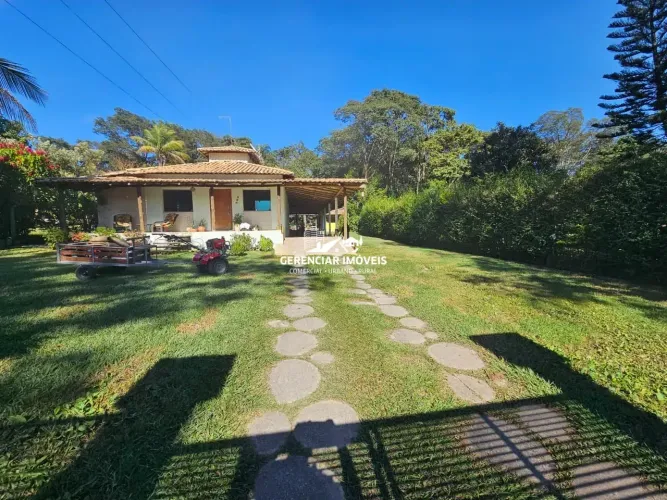Sítio á Venda com Piscina em Betim/MG com Escritura e Registro a 10min do Centro!